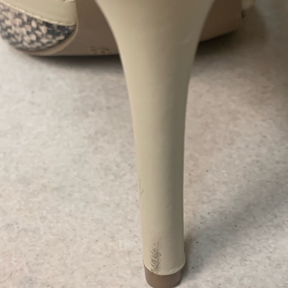 STYLISH HIGH HEELS BY TRASH (size 8 /2) - Picture 8 of 11